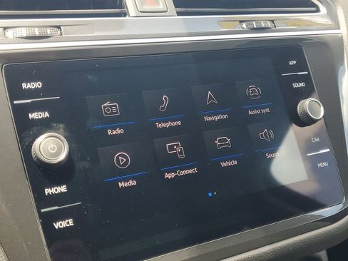 Used 2024 Volkswagen Tiguan S image 26