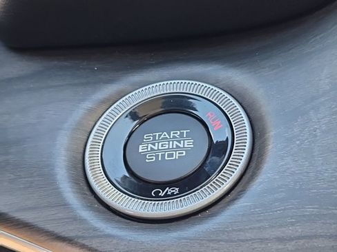Certified 2023 Jeep Grand Cherokee Limited AWD/4WD image 28
