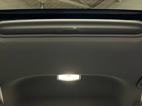 Used 2025 Toyota RAV4 Limited FWD image 84