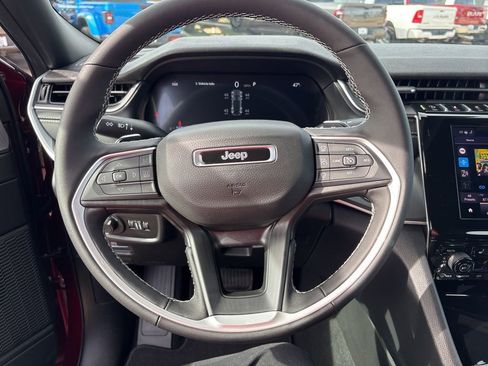 New 2025 Jeep Grand Cherokee Altitude RWD image 29