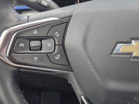 Used 2025 Chevrolet Trax LT w/ Driver Confidence Package FWD image 34