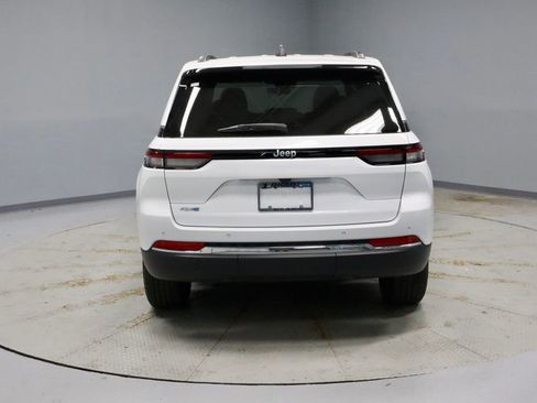 Used 2025 Jeep Grand Cherokee Limited 4xe image 12