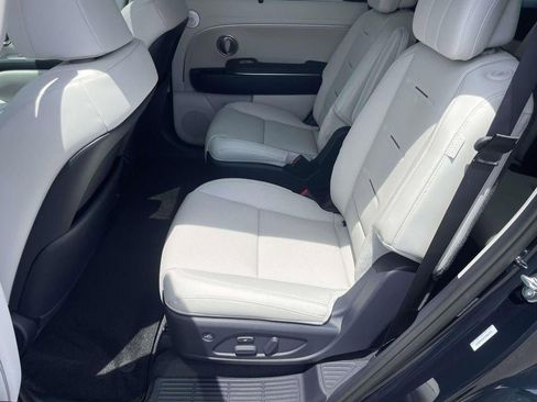 New 2026 Hyundai Palisade Calligraphy FWD image 30