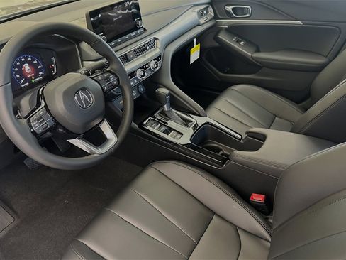 Certified 2025 Acura Integra Base image 8