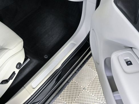 Certified 2023 Volvo XC60 B5 Plus w/ Climate Package FWD image 26