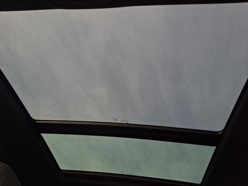 Used 2025 Audi Q3 2.0T Premium w/ Convenience Package image 14