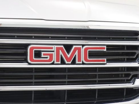 Used 2021 GMC Terrain SLT FWD image 10