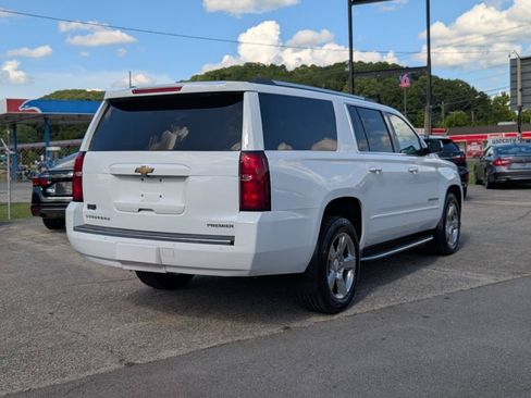 Used 2020 Chevrolet Suburban Premier RWD image 5
