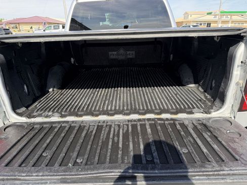 Used 2016 Chevrolet Silverado 1500 LT AWD/4WD image 9