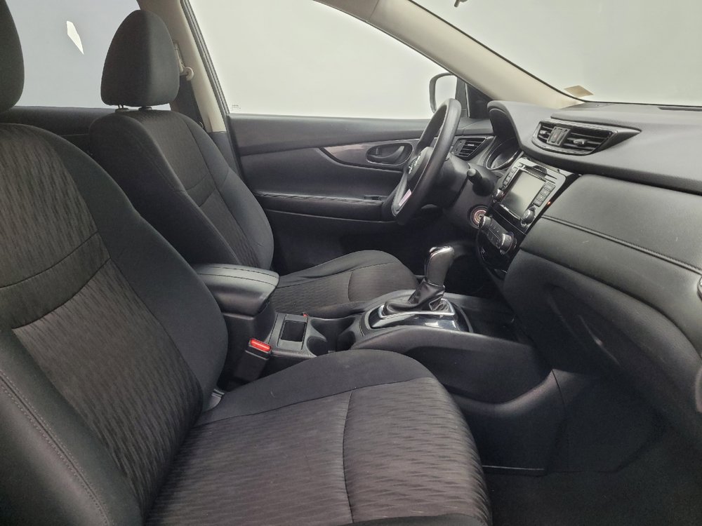 Used 2020 Nissan Rogue S FWD image 21