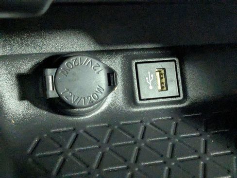 Used 2023 Toyota RAV4 XLE w/ Convenience Package FWD image 24