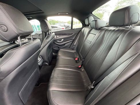 Used 2018 Mercedes-Benz E 300 image 20