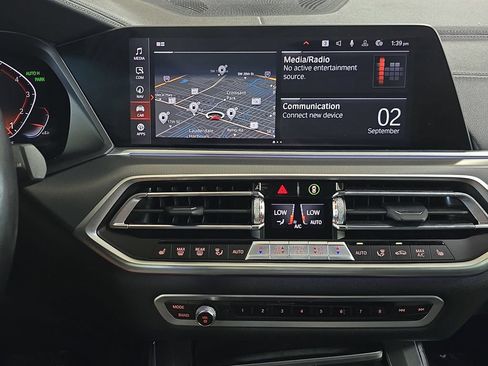 Used 2019 BMW X5 xDrive40i w/ Convenience Package AWD/4WD image 23