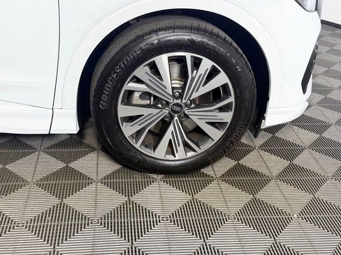 Used 2025 Audi Q4 e-tron Premium w/ Convenience Package RWD image 13