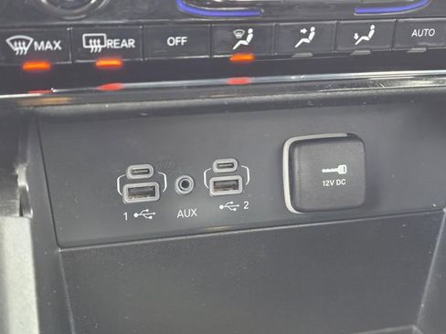 Used 2023 Jeep Grand Cherokee L Limited image 22