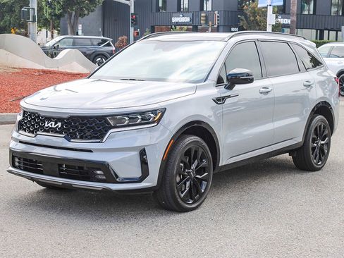 Used 2023 Kia Sorento SX image 3