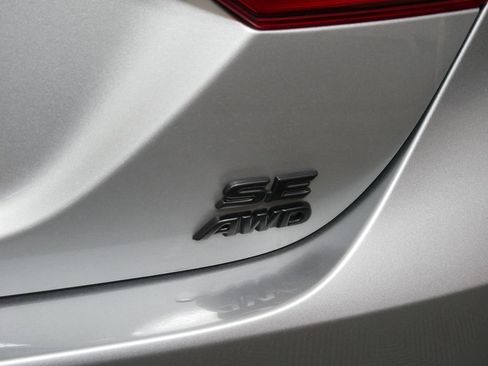 Used 2024 Toyota Camry SE w/ Cold Weather Package image 5