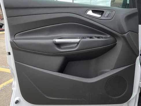 Used 2015 Ford Escape SE FWD image 30