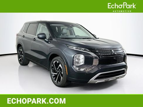 Used 2024 Mitsubishi Outlander SE FWD image 1