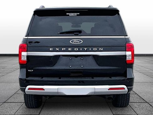 Used 2024 Ford Expedition XLT AWD/4WD image 4