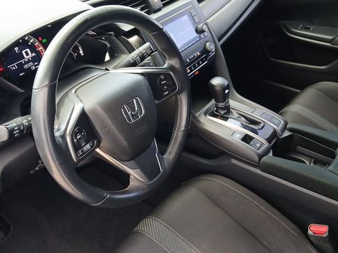 Used 2017 Honda Civic Sport image 28