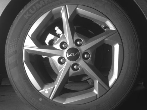 Used 2025 Kia K4 FWD image 15