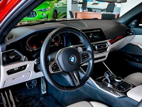 Used 2021 BMW 330i xDrive Sedan w/ M Sport Package AWD/4WD image 14