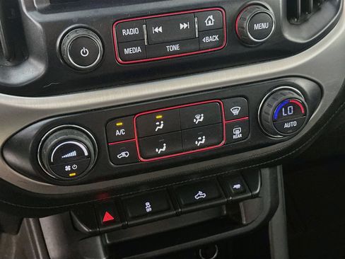 Used 2015 GMC Canyon SLE RWD image 22