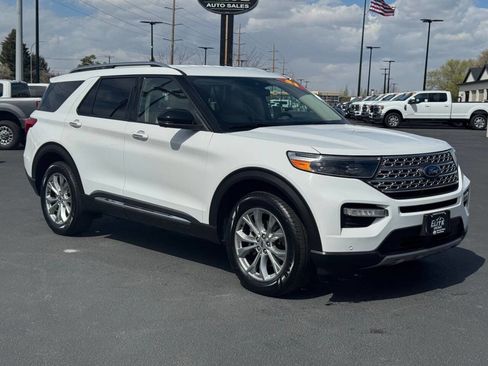 Used 2021 Ford Explorer Limited w/ Equipment Group 301A AWD/4WD image 3