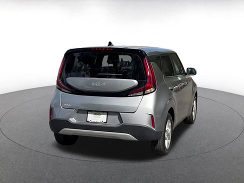 Used 2025 Kia Soul LX w/ LX Technology Package image 15