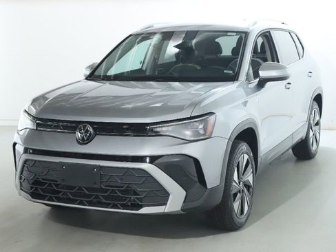 Used 2025 Volkswagen Taos SE AWD/4WD image 4