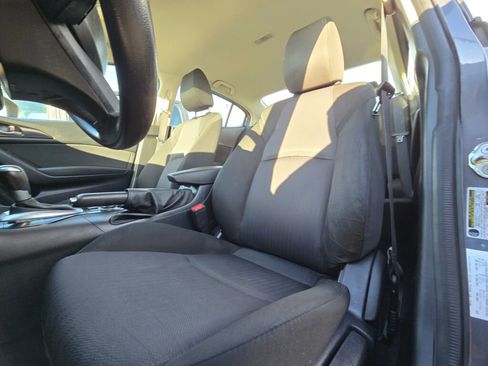 Used 2015 MAZDA MAZDA3 i Sport image 18