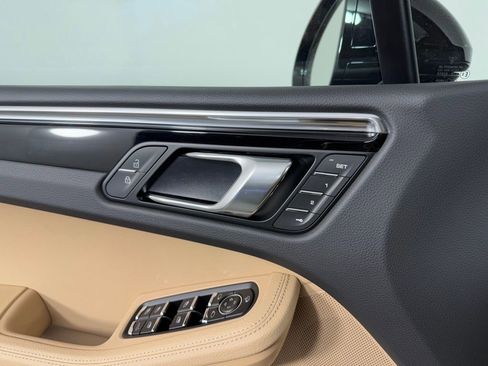 New 2026 Porsche Macan AWD/4WD image 21