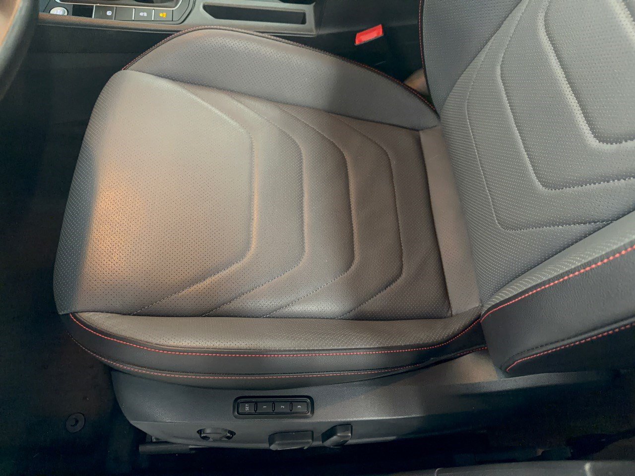 Used 2026 Volkswagen Jetta GLI Autobahn FWD image 16
