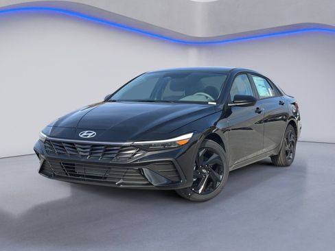 New 2026 Hyundai Elantra Sport FWD image 2