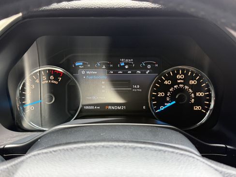 Used 2016 Ford F150 Lariat w/ Equipment Group 502A Luxury AWD/4WD image 26