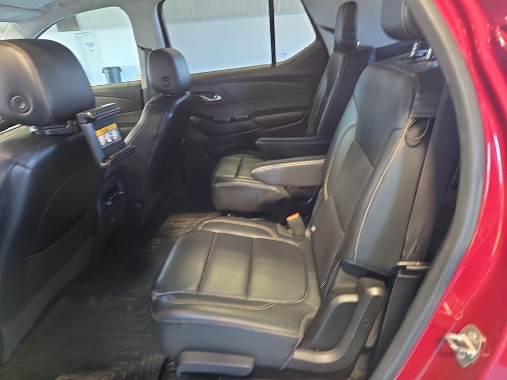 Used 2018 Chevrolet Traverse LT AWD/4WD image 12