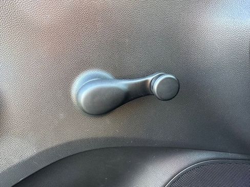 Used 2022 Chevrolet Spark LS image 28