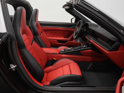New 2026 Porsche 911 Targa 4S image 30