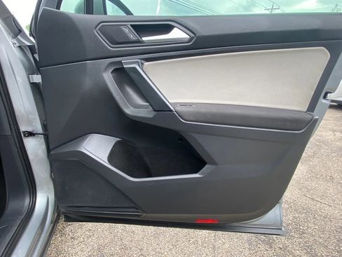 Used 2019 Volkswagen Tiguan S FWD image 22