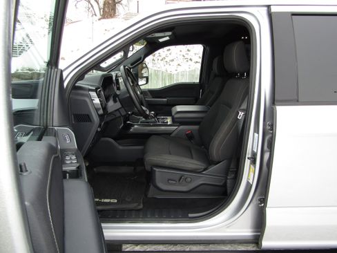 Used 2023 Ford F150 XLT w/ Equipment Group 302A High image 15