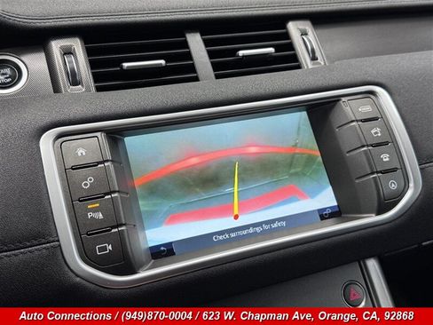 Used 2018 Land Rover Range Rover Evoque SE AWD/4WD image 15
