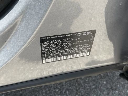 Used 2024 Volkswagen Atlas SE FWD image 19