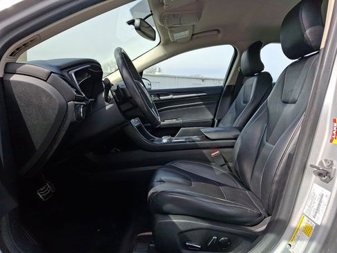 Used 2017 Ford Fusion Titanium image 13