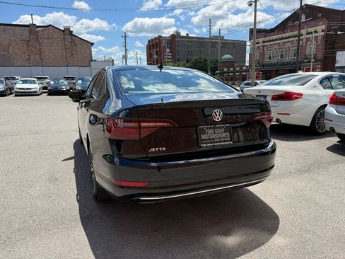 Used 2021 Volkswagen Jetta S w/ Driver Assistance Package FWD image 4