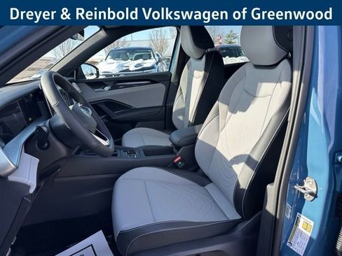 New 2026 Volkswagen Tiguan SE R-Line image 23