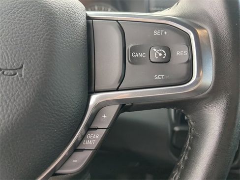 Used 2024 RAM 1500 Laramie image 31
