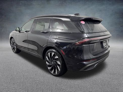Used 2024 Lincoln Nautilus Black Label w/ Jet Appearance Package (87T) AWD/4WD image 4