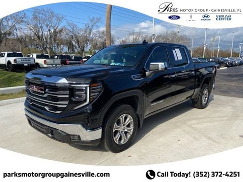 Used 2024 GMC Sierra 1500 SLT image 8