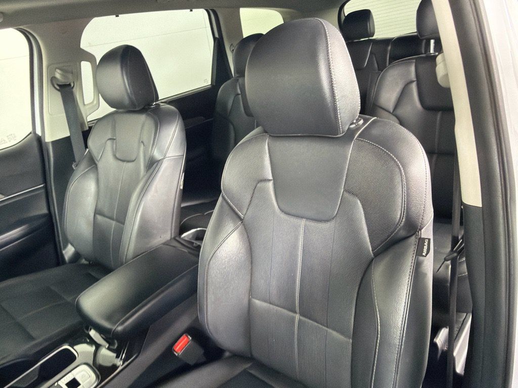 Used 2021 Kia Telluride EX w/ EX Premium Package AWD/4WD image 12